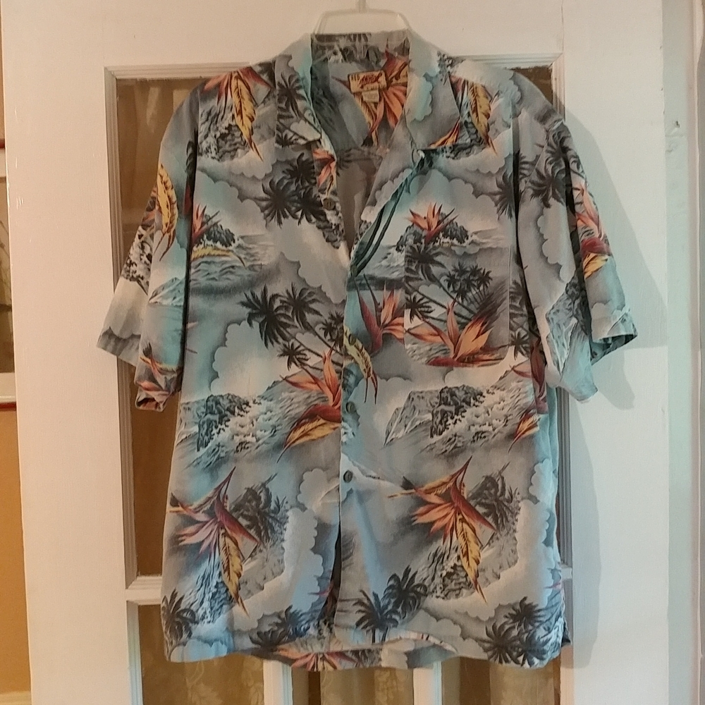 Red Turtle - vintage Hawaiian print shirt